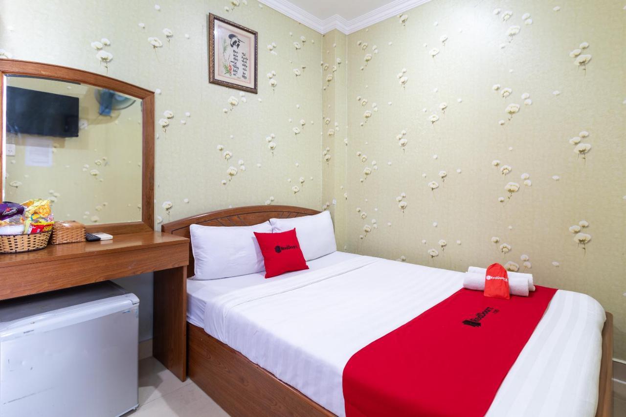 Reddoorz Nam Bac Hotel Phan Dang Luu Phu Nhuan Ciudad Ho Chi Minh  Exterior foto